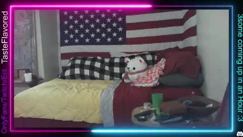 Snapshot of tasteflavored_femboy chatting on January 25, 2025, 10:28 pm Taste online show from January 25, 2025, 10:28 pm