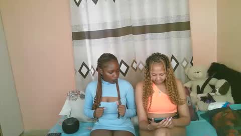 tastie_t online show from October 26, 2025, 10:10 am