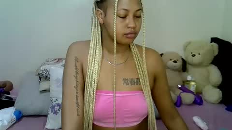 Snapshot of tastie_t chatting on April 2, 2026, 11:02 pm tastie_t online show from April 2, 2026, 11:02 pm