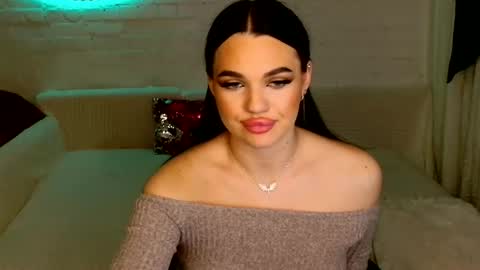 tasty_babyy online show from December 2, 2024, 9:17 pm