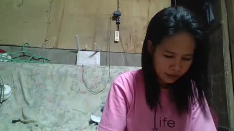 tasty_olive online show from March 12, 2025, 2:52 am