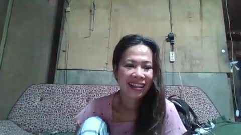 tasty_olive online show from September 16, 2025, 4:35 am