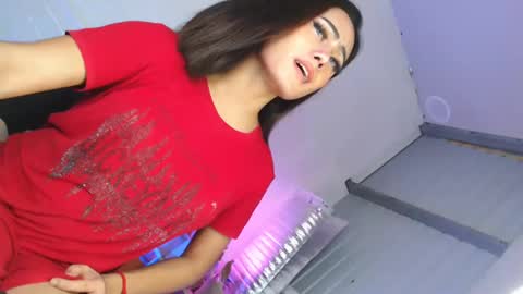 Vannesa online show from February 10, 2025, 6:31 am
