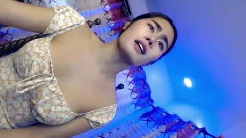 Vannesa online show from September 9, 2025, 7:30 am