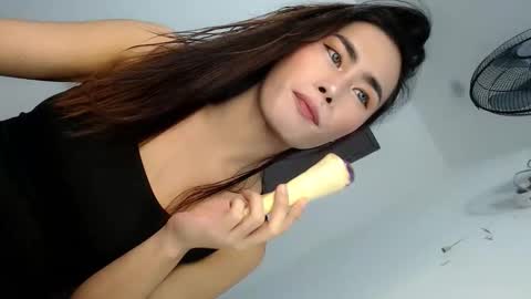 Snapshot of tasty_vannesa1928 chatting on November 2, 2025, 5:32 am Vannesa online show from November 2, 2025, 5:32 am