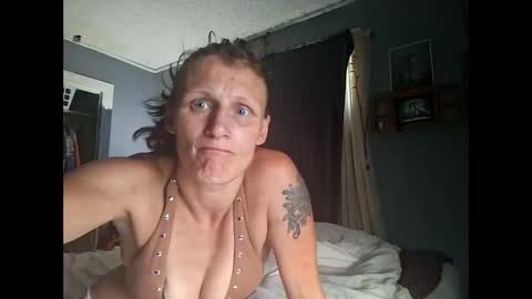 Snapshot of tastypeach6989 chatting on June 10, 2026, 8:41 pm tastypeach6989 online show from June 10, 2026, 8:41 pm