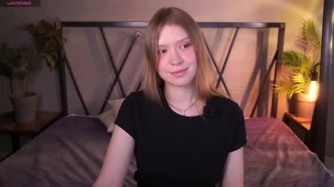 Snapshot of tatacoy chatting on April 22, 2026, 1:12 pm TataCoy online show from April 22, 2026, 1:12 pm