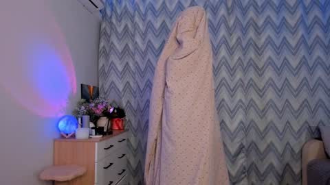 Tate online show from January 22, 2025, 9:21 pm