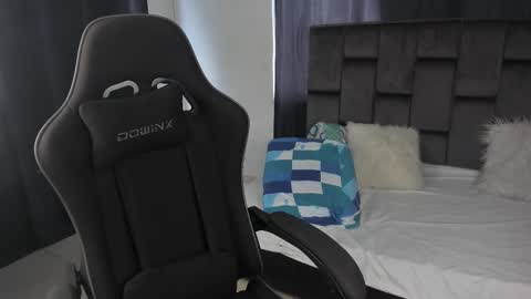 Snapshot of tati_jones chatting on March 11, 2026, 7:31 pm Tatiana online show from March 11, 2026, 7:31 pm