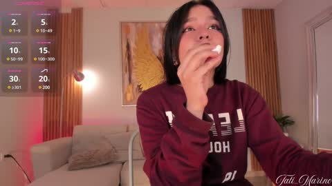 tati_marino online show from December 24, 2024, 6:39 pm
