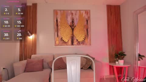 tati_marino online show from January 30, 2025, 7:48 pm