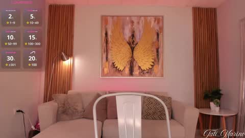 tati_marino online show from February 6, 2025, 7:40 pm