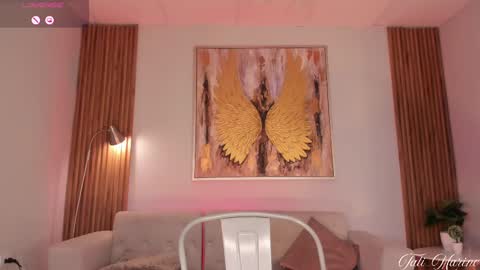 tati_marino online show from February 11, 2025, 7:48 pm
