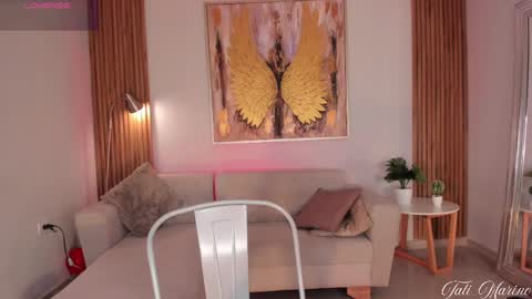 tati_marino online show from February 19, 2025, 7:59 pm
