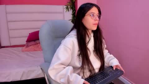 tatiana_arboleda online show from March 19, 2026, 2:26 am