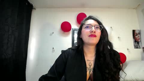 tatiana online show from March 1, 2025, 9:04 pm