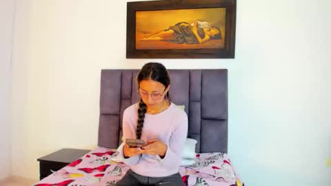 Snapshot of tatiana_valencia chatting on June 7, 2026, 12:42 pm Tati online show from June 7, 2026, 12:42 pm