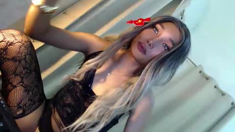 ANDREA online show from April 22, 2026, 1:23 pm