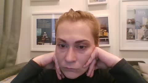Snapshot of tatiana_xi chatting on September 19, 2025, 8:38 am tatiana_xi online show from September 19, 2025, 8:38 am