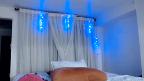 tatiana giraldo online show from January 14, 2025, 2:08 am