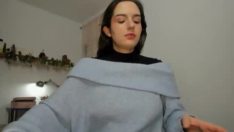 Tatianna online show from October 28, 2025, 10:52 am