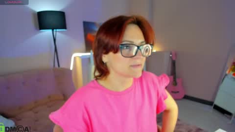 Snapshot of taticamomile chatting on May 16, 2026, 12:15 pm Tatica online show from May 16, 2026, 12:15 pm