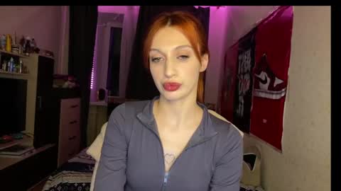 tatika_williams online show from May 12, 2026, 6:27 pm