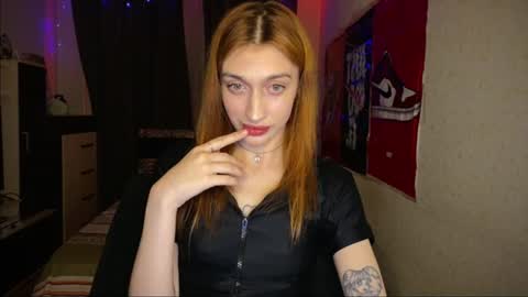 Snapshot of tatika_williams chatting on June 21, 2026, 7:27 pm tatika_williams online show from June 21, 2026, 7:27 pm