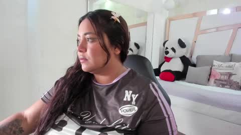 tatikanyx online show from May 7, 2026, 11:59 am