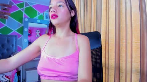 Snapshot of tatis_honey chatting on November 6, 2025, 4:30 pm tatis_honey online show from November 6, 2025, 4:30 pm