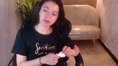 Snapshot of tatiscelis_tf chatting on November 30, 2025, 1:53 am TATIS online show from November 30, 2025, 1:53 am