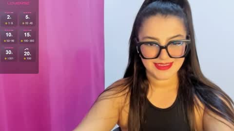 Tatiss online show from May 1, 2026, 3:00 am