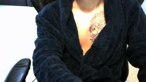 Snapshot of tatmers chatting on January 19, 2025, 12:06 pm Lucas online show from January 19, 2025, 12:06 pm