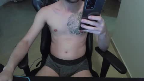 Snapshot of tatmers chatting on February 13, 2025, 9:49 pm Lucas online show from February 13, 2025, 9:49 pm