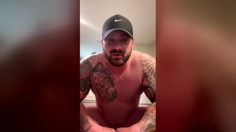 tattedbuffcock online show from May 10, 2026, 6:13 pm