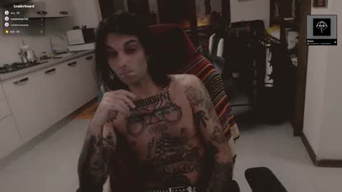 Snapshot of tattedfit chatting on December 5, 2025, 4:47 pm tattedfit online show from December 5, 2025, 4:47 pm