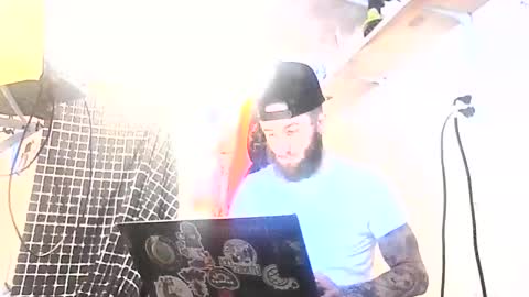 tattoo3333 online show from December 21, 2025, 2:46 pm