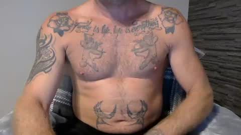 tattoo_london online show from February 1, 2026, 9:02 pm