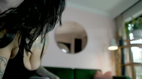 Snapshot of tattoo_ninja_kitty chatting on October 7, 2025, 2:47 pm Nathalie Hardy  online show from October 7, 2025, 2:47 pm