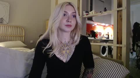 tattoobbgirl online show from February 24, 2025, 9:09 pm