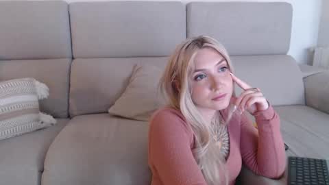 Snapshot of tattoobbgirl chatting on September 18, 2025, 6:54 pm tattoobbgirl online show from September 18, 2025, 6:54 pm