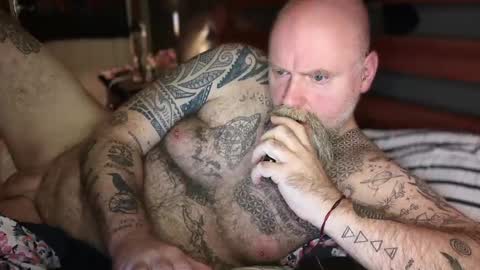 Snapshot of tattooeddilf01 chatting on October 17, 2025, 10:23 pm Tattooeddilf 01 online show from October 17, 2025, 10:23 pm