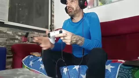 Tatuado20cm online show from February 16, 2026, 6:42 am