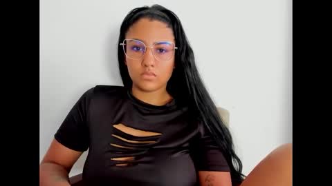 Snapshot of taty_gomez_ chatting on May 1, 2026, 5:28 pm Tatiana Gomez online show from May 1, 2026, 5:28 pm