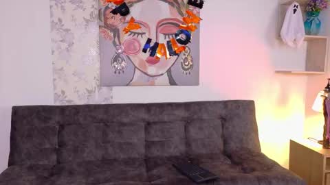 Snapshot of taty_miller chatting on October 26, 2025, 2:12 pm Taty Miller online show from October 26, 2025, 2:12 pm