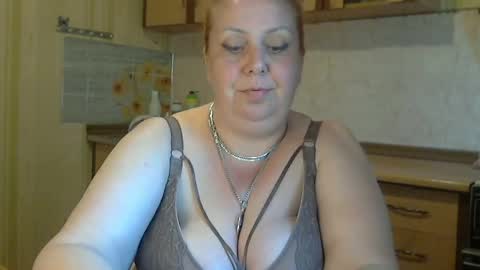 tatyanka_ online show from May 5, 2026, 11:18 am