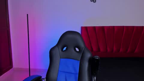 tau_montes online show from December 16, 2025, 1:27 pm