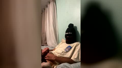 Caito online show from April 12, 2026, 4:39 am