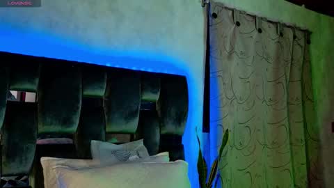 taurito___ online show from October 31, 2025, 6:14 am