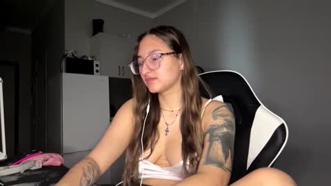 Mia online show from January 31, 2026, 7:11 pm